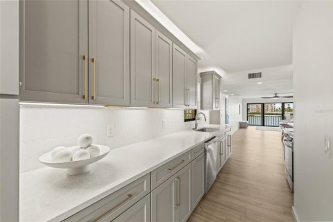 Condominio en venta en South Pasadena, Florida, 2 dormitorios, 134.24 m2 № 1907560 - foto 16