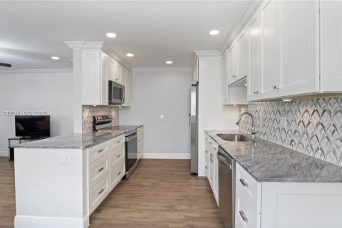 Copropriété à louer à Delray Beach, Floride: 1 chambre, 66.89 m2 № 2407759 - photo 2