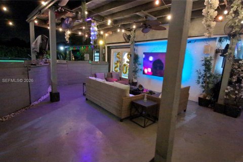 Casa en venta en Miami, Florida, 3 dormitorios, 93.65 m2 № 2026805 - foto 3