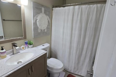 Casa en venta en Miami, Florida, 3 dormitorios, 93.65 m2 № 2026805 - foto 17