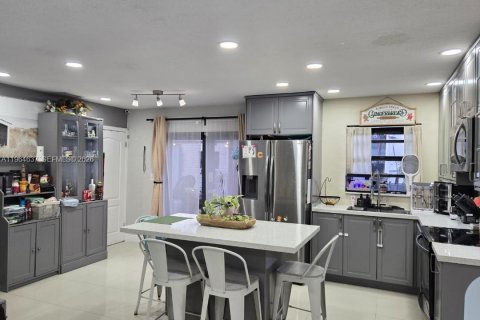 Casa en venta en Miami, Florida, 3 dormitorios, 93.65 m2 № 2026805 - foto 16