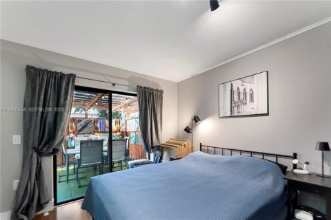 Touwnhouse à vendre à Davie, Floride: 3 chambres, 138.24 m2 № 1986616 - photo 11