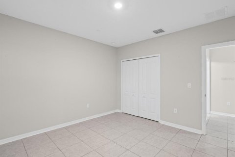 House in Spring Hill, Florida 4 bedrooms, 209.96 sq.m. № 2418790 - photo 11