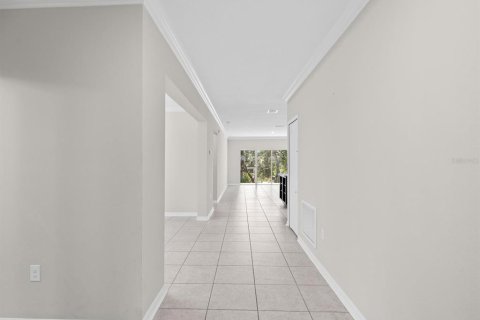 House in Spring Hill, Florida 4 bedrooms, 209.96 sq.m. № 2418790 - photo 10