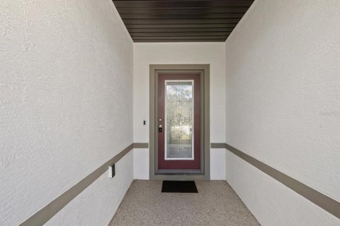 House in Spring Hill, Florida 4 bedrooms, 209.96 sq.m. № 2418790 - photo 7