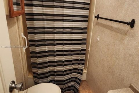 Immobilier commercial à vendre à Miami, Floride: 137.96 m2 № 2010952 - photo 27