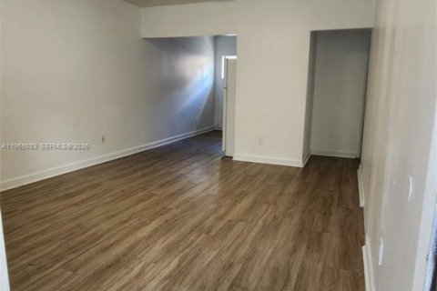 Immobilier commercial à vendre à Miami, Floride: 137.96 m2 № 2010952 - photo 26