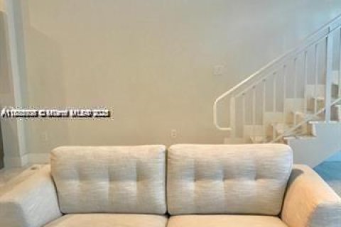 Condo in Sunny Isles Beach, Florida, 2 bedrooms  № 1979084 - photo 6