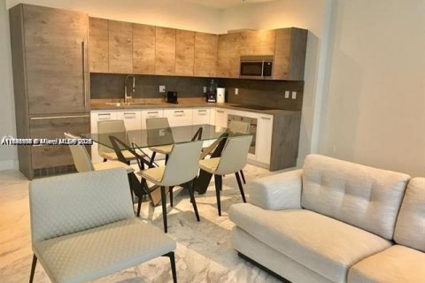 Condo in Sunny Isles Beach, Florida, 2 bedrooms  № 1979084 - photo 3