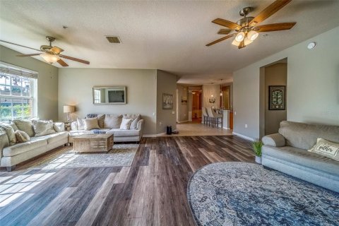 Copropriété à vendre à Seminole, Floride: 2 chambres, 189.52 m2 № 1833066 - photo 15