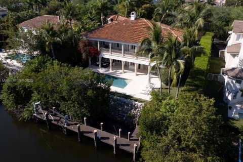 Купить виллу или дом в Корал-Гейблс, Флорида 5 спален, 469.44м2, № 2019405 - фото 14