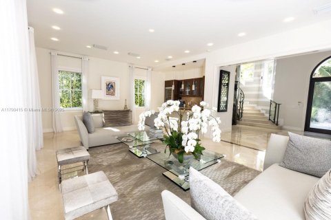 Купить виллу или дом в Корал-Гейблс, Флорида 5 спален, 469.44м2, № 2019405 - фото 26