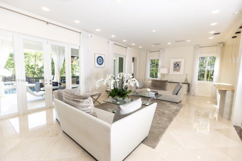 Купить виллу или дом в Корал-Гейблс, Флорида 5 спален, 469.44м2, № 2019405 - фото 25