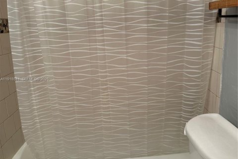 Снять в аренду кондоминиум в Майами, Флорида 1 спальня, 83.43м2, № 1973111 - фото 10