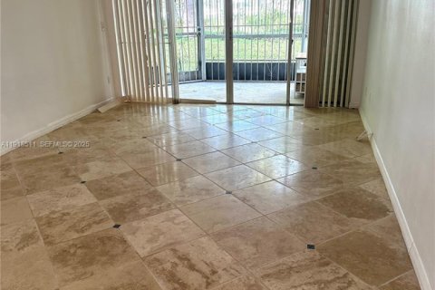 Снять в аренду кондоминиум в Майами, Флорида 1 спальня, 83.43м2, № 1973111 - фото 7