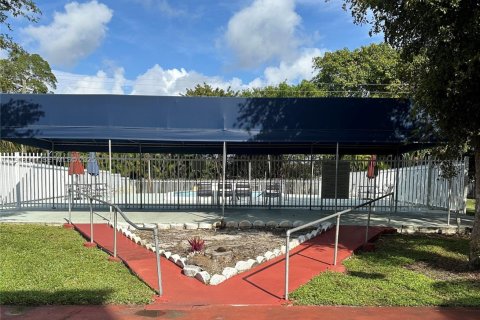 Снять в аренду кондоминиум в Майами, Флорида 1 спальня, 83.43м2, № 1973111 - фото 15