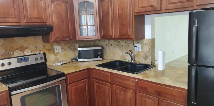 Condo à Miami, Floride, 1 chambre № 1973111