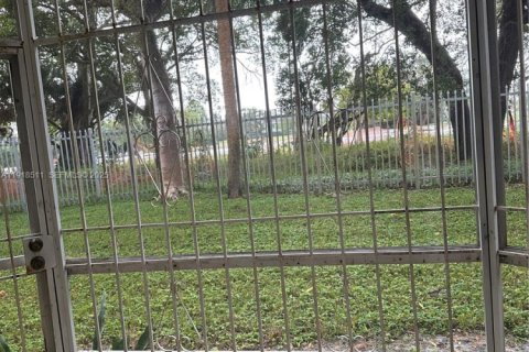 Снять в аренду кондоминиум в Майами, Флорида 1 спальня, 83.43м2, № 1973111 - фото 12