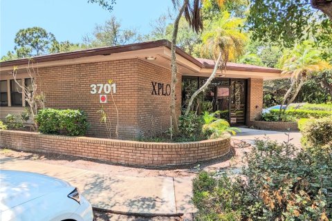 Immobilier commercial à louer à Bradenton, Floride: 620.96 m2 № 1548715 - photo 1