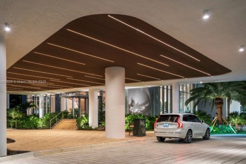 Condominio en alquiler en Miami, Florida, 3 dormitorios № 2012394 - foto 18