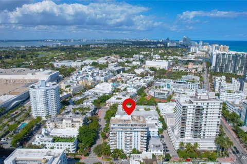 Copropriété à louer à Miami Beach, Floride: 1 chambre, 78.5 m2 № 2085579 - photo 5