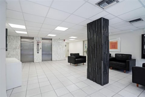 Copropriété à louer à Miami Beach, Floride: 1 chambre, 78.5 m2 № 2085579 - photo 26