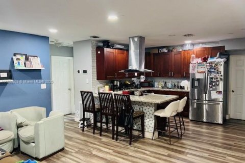 Villa ou maison à vendre à Fort Lauderdale, Floride: 4 chambres, 118.64 m2 № 1930154 - photo 10