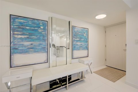 Condominio en venta en Hallandale Beach, Florida, 3 dormitorios, 133.78 m2 № 2035026 - foto 2
