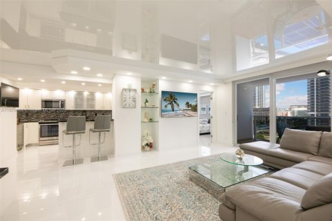 Condominio en venta en Hallandale Beach, Florida, 3 dormitorios, 133.78 m2 № 2035026 - foto 4