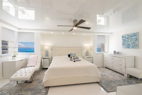 Condominio en venta en Hallandale Beach, Florida, 3 dormitorios, 133.78 m2 № 2035026 - foto 14