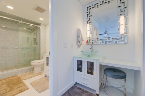 Condominio en venta en Hallandale Beach, Florida, 3 dormitorios, 133.78 m2 № 2035026 - foto 17