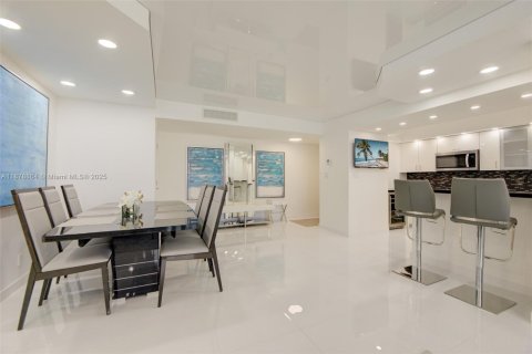 Condominio en venta en Hallandale Beach, Florida, 3 dormitorios, 133.78 m2 № 2035026 - foto 7