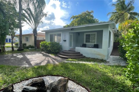 House in Hollywood, Florida 3 bedrooms, 117.34 sq.m. № 1772371 - photo 22