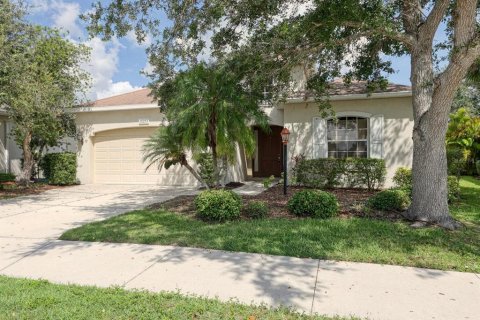 Casa en venta en Lakewood Ranch, Florida, 3 dormitorios, 192.59 m2 № 1829620 - foto 2