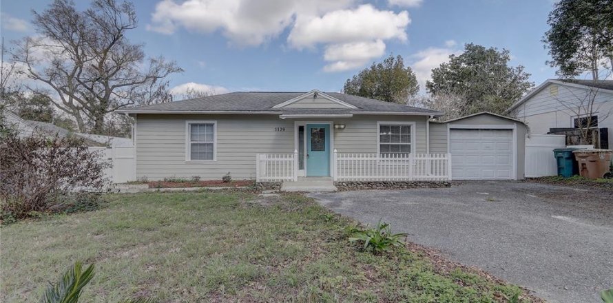 House in Ocala, Florida 3 bedrooms, 162.02 sq.m. № 1914983