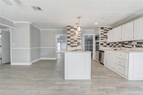 House in Ocala, Florida 3 bedrooms, 162.02 sq.m. № 1914983 - photo 13