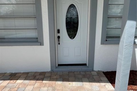 Casa en venta en Palmetto, Florida, 3 dormitorios, 124.21 m2 № 1899931 - foto 2