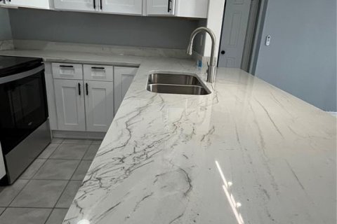 Casa en venta en Palmetto, Florida, 3 dormitorios, 124.21 m2 № 1899931 - foto 8