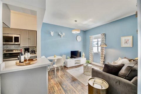 Condominio en venta en Miami Beach, Florida, 39.02 m2 № 1821661 - foto 4