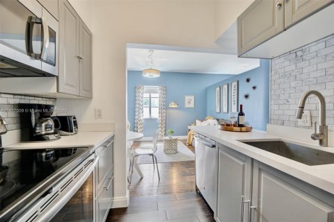 Condominio en venta en Miami Beach, Florida, 39.02 m2 № 1821661 - foto 16
