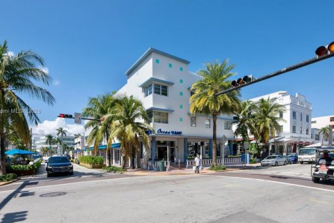 Condominio en venta en Miami Beach, Florida, 39.02 m2 № 1821661 - foto 3