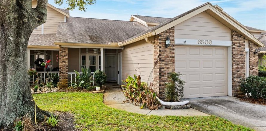 Casa en New Port Richey, Florida 2 dormitorios, 89.56 m2 № 1750985