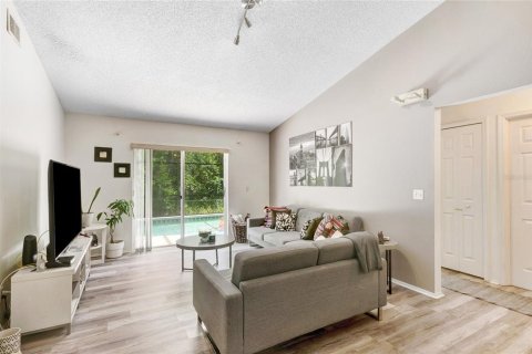 Casa en venta en Kissimmee, Florida, 3 dormitorios, 123.56 m2 № 1882884 - foto 2