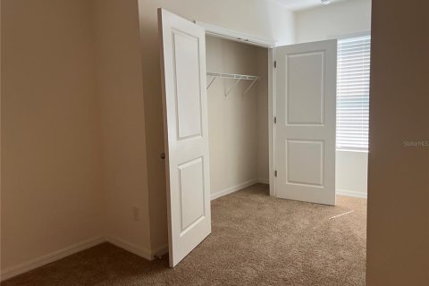 Townhouse in Brandon, Florida 3 bedrooms, 158.58 sq.m. № 1915209 - photo 15