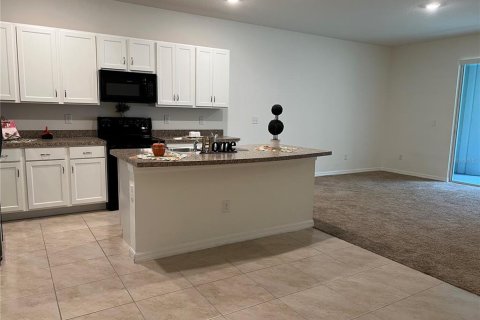 Townhouse in Brandon, Florida 3 bedrooms, 158.58 sq.m. № 1915209 - photo 7
