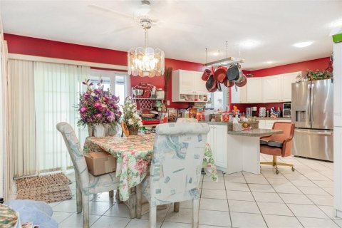 Купить виллу или дом в Сан-Сити-Центр, Флорида 6 комнат, 159.61м2, № 1902036 - фото 21
