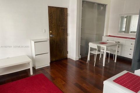 Appartement à louer à Miami Beach, Floride: 1 chambre, 41.9 m2 № 1985950 - photo 3