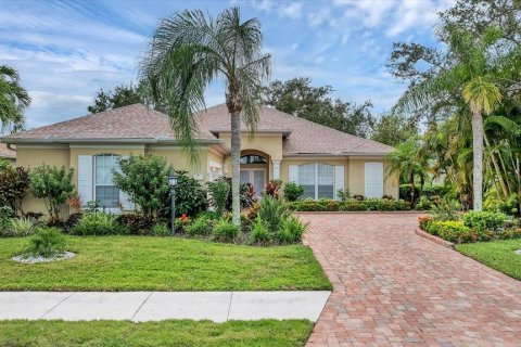 Villa ou maison à vendre à University Park, Floride: 3 chambres, 198.35 m2 № 1907765 - photo 2