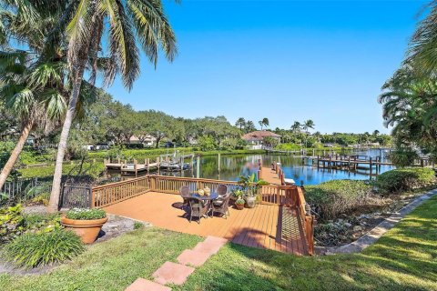 Casa en venta en Jupiter, Florida, 4 dormitorios, 393.44 m2 № 1969667 - foto 1