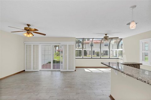Touwnhouse à louer à Daytona Beach, Floride: 3 chambres, 158.96 m2 № 2100227 - photo 4
